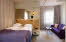 Photo by: Tord-Erik Andresen
Hotellfoto.no
+47 988 26 280
tord@fotofoto.no
Bed and sofa in room Family Standard